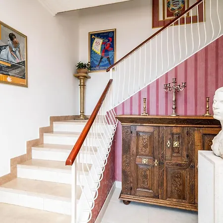 Villa Adrian *