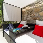 Villa Adrian *
