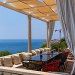 Villa Adrian